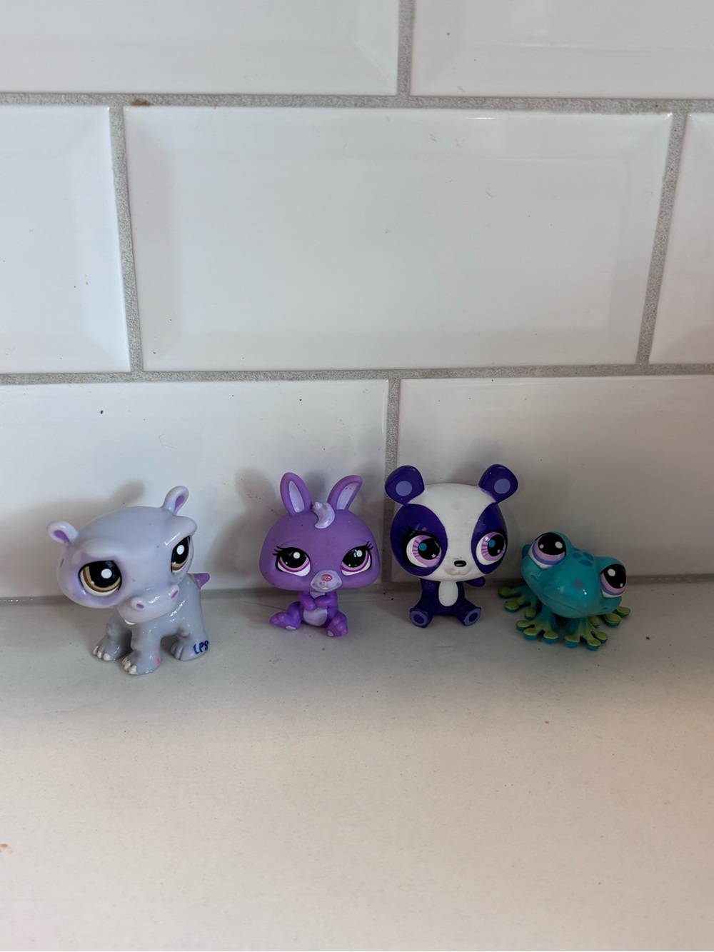 Generation 2 (G2) Hasbro Littlest Pet Shop (LPS) lot
